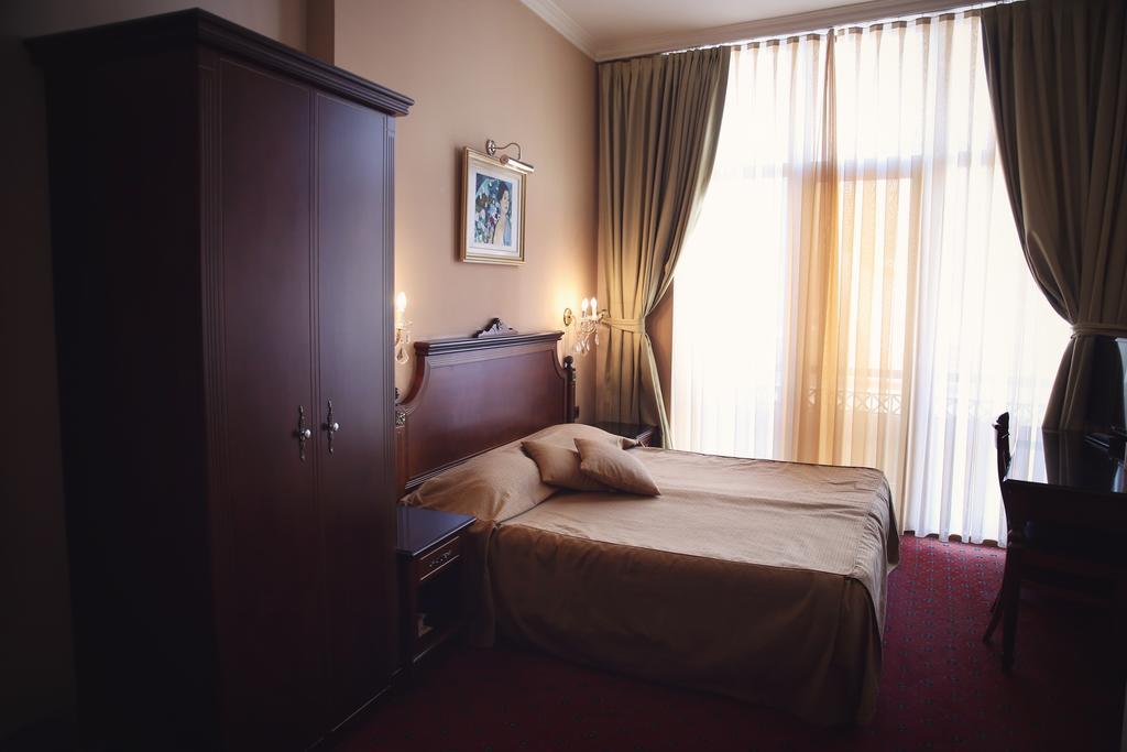 Hotel Millenium บิโตลา ภายนอก รูปภาพ