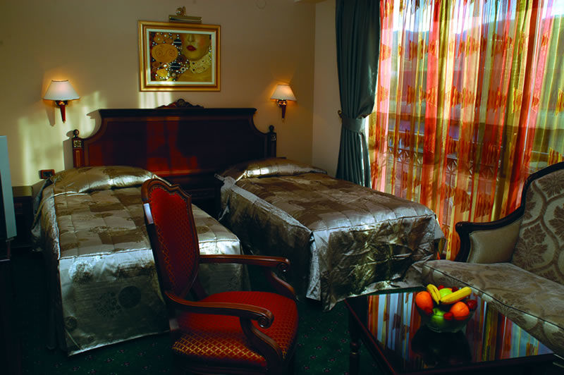 Hotel Millenium บิโตลา ภายนอก รูปภาพ